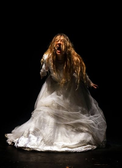 TODOS LOS ÁNGELES ALZARON EL VUELO